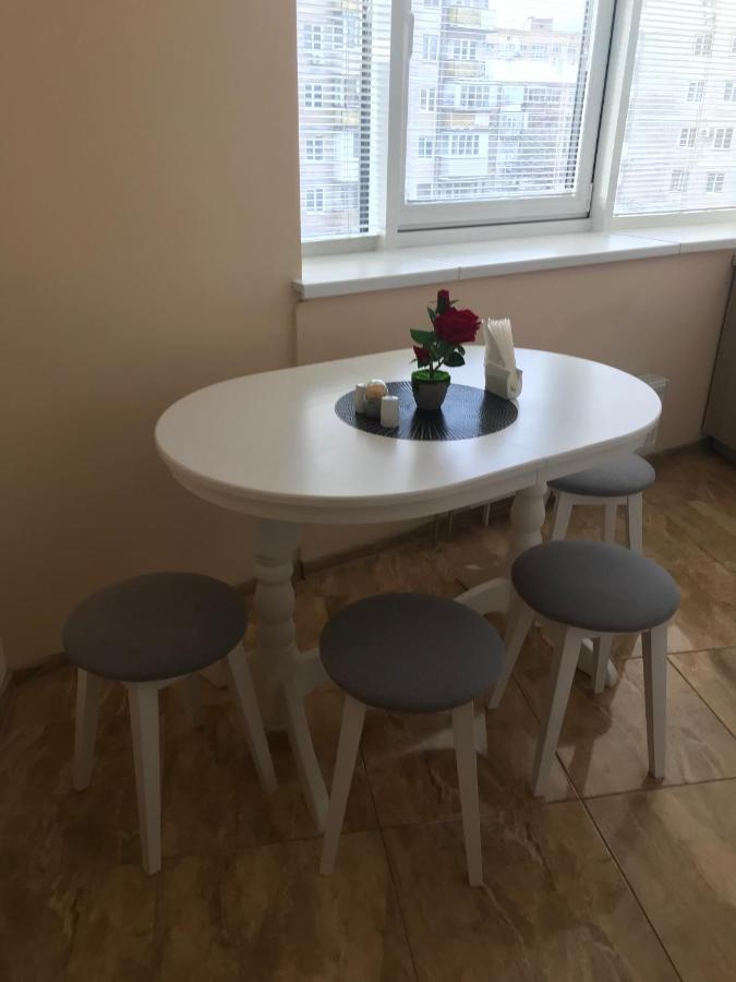 Apart Assistant On Smart Plaza Киев Экстерьер фото